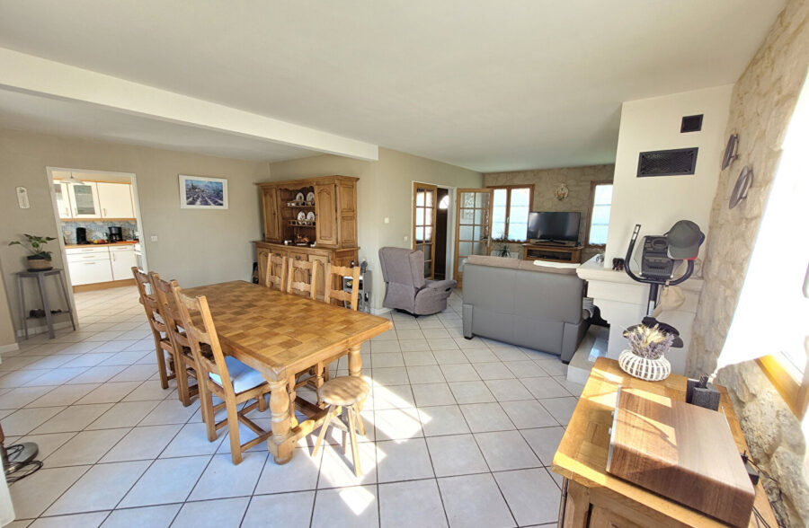 Maison Hallennes Lez Haubourdin INDIVIDUELLE 4 chambres, jardin, garage, grande parking privatif