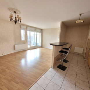 Appartement T3 avec 2 chambres, une terrasse, un garage, une cave