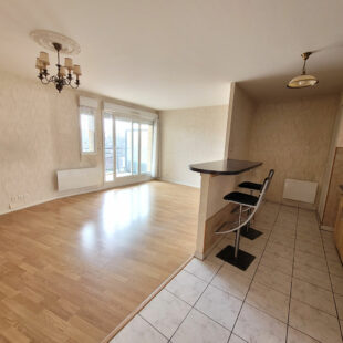 Appartement T3 avec 2 chambres, une terrasse, un garage, une cave