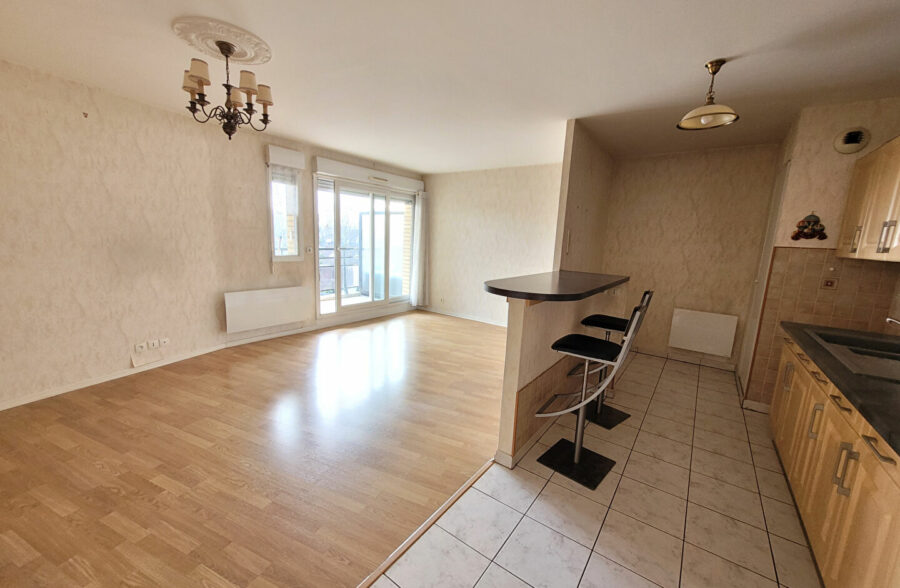 Appartement T3 avec 2 chambres, une terrasse, un garage, une cave