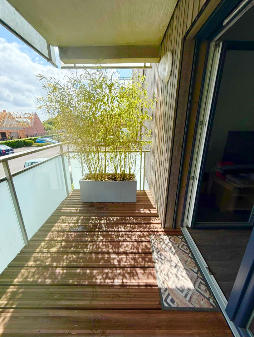 T2 AVEC BALCON + 2 PARKINGS