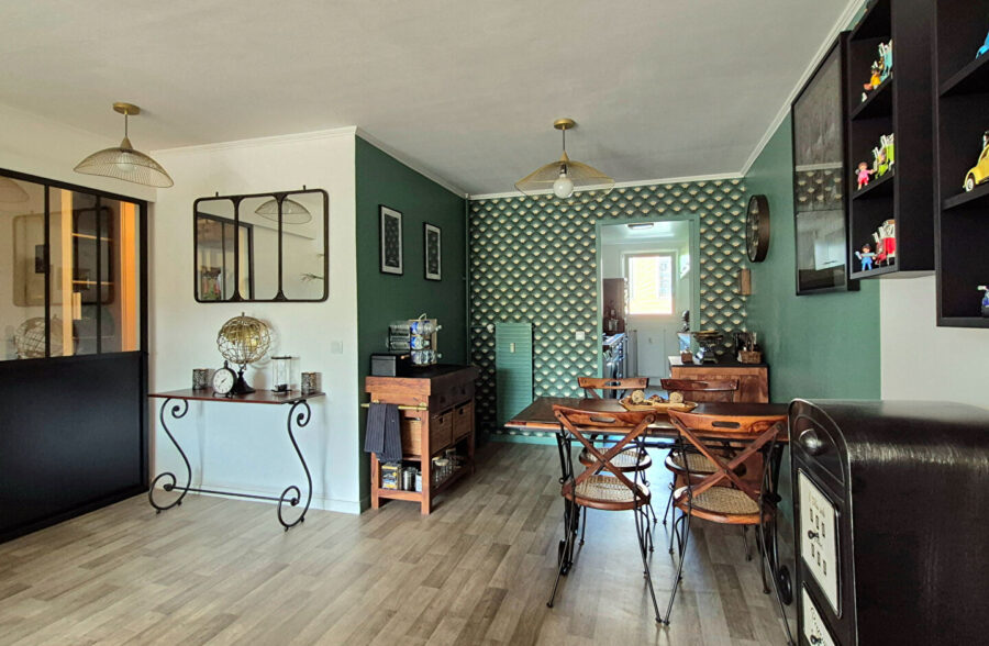 Centre : Appartement impeccable Avec Balcon et parking en sous-sol