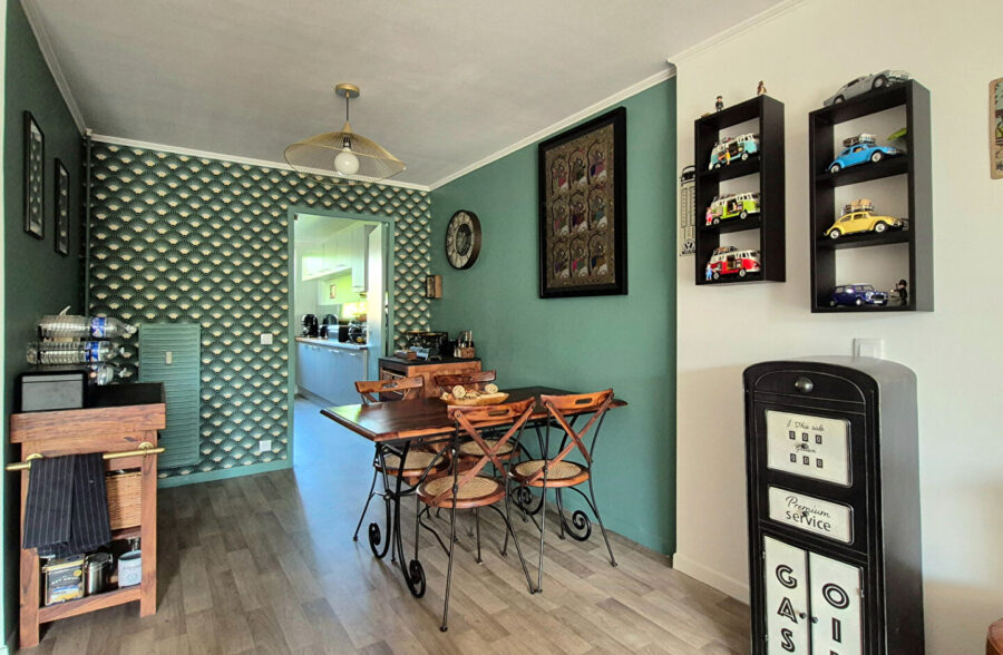 Centre : Appartement impeccable Avec Balcon et parking en sous-sol