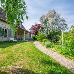 Villa de semi plain-pied – 5 chambres et bureau – 2000m² de parcelle