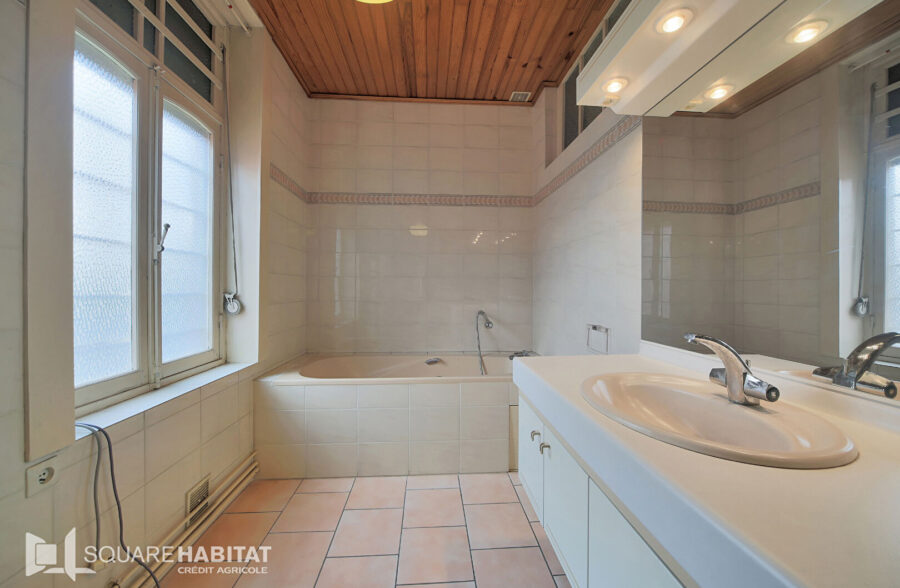 Meurchin   160 m² hab.  4 /5 chambres , jardin, garage