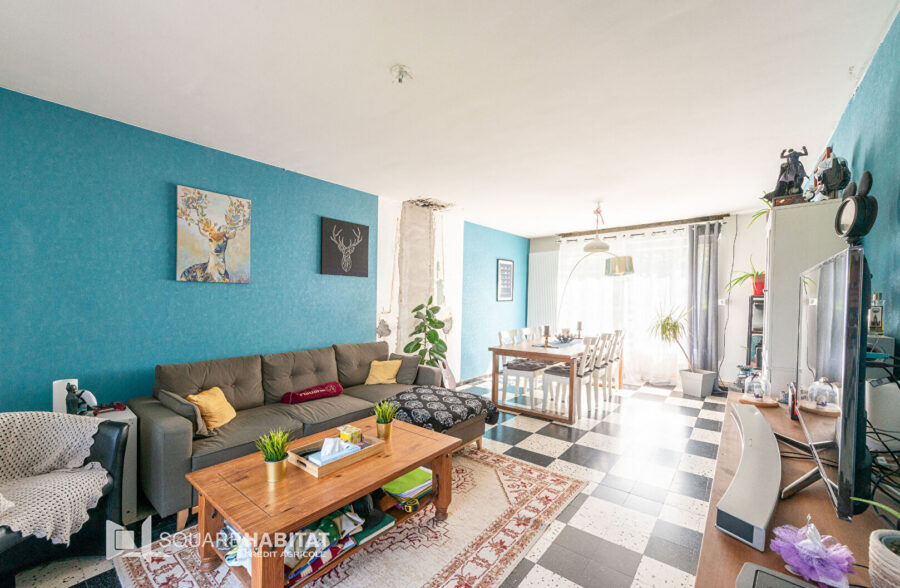 MAISON SEMI I–DIVIDUELLE  Sous compromis 