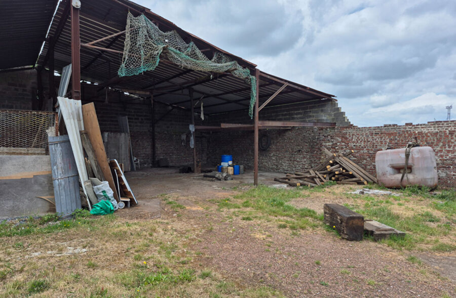 PLAIN-PIED + HANGAR  Sous compromis 