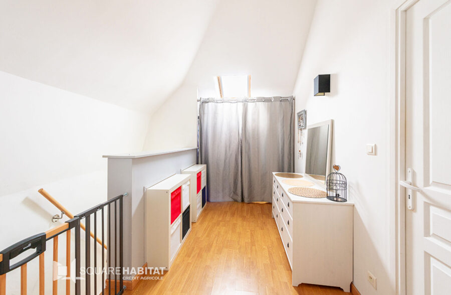 Maison Flines Lez Raches 5 pièce(s) 101 m2  Sous compromis 