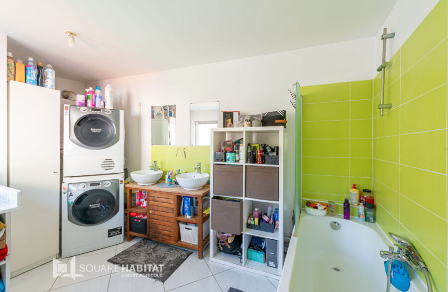 Immeuble de rapport Louvroil 9 pièce(s) 193 m2