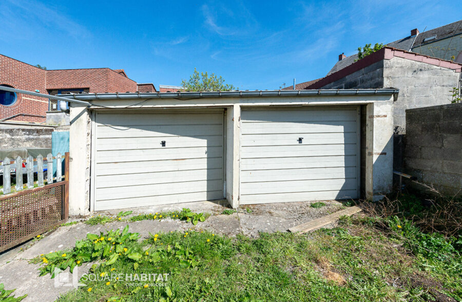 Immeuble de rapport Louvroil 9 pièce(s) 193 m2