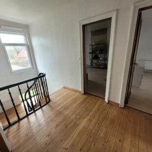 Maison Hasnon 8 pièce(s) 130 m2