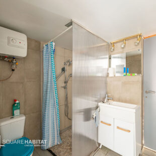 Ensemble immobilier  sur 1089 m²