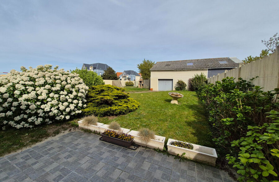 BERCK Plage , Exclusivité  ,maison 4 à 6 chambres + hangar , à 100M de la plage !!