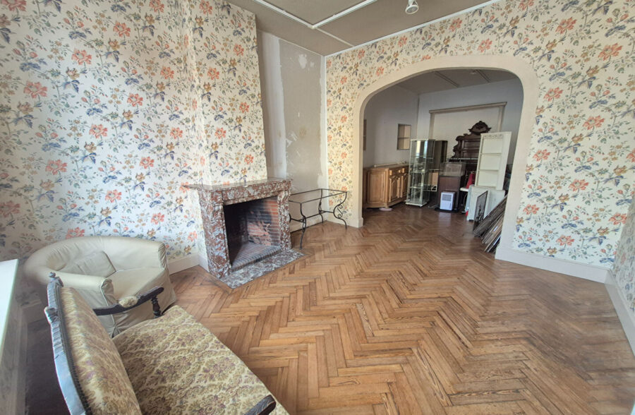RONCHIN – IMMEUBLE DE RAPPORT OU MAISON FAMILIALE – CENTRE VILLE – JARDIN – 5 CHAMBRES