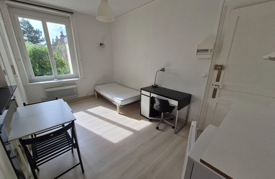 RONCHIN – IMMEUBLE DE RAPPORT OU MAISON FAMILIALE – CENTRE VILLE – JARDIN – 5 CHAMBRES