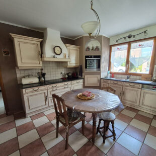 Maison Jolimetz 10 pièce(s) 180 m2