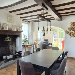 Maison à l’orée de la forêt