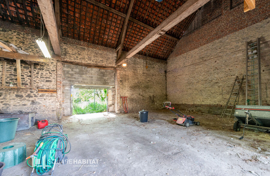 Maison familiale avec grange, pour accueillir tous vos projets!