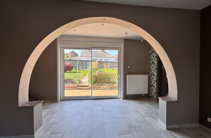 Maison individuelle ,3 chambres, jardin et Garage
