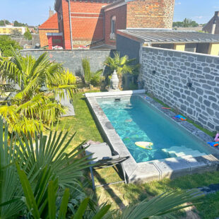 Maison de ville moderne avec piscine