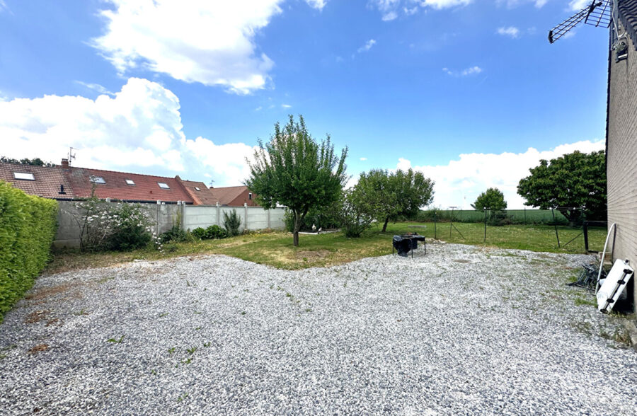 Pavillon 4 chambres + 1 bureau PLAIN PIED