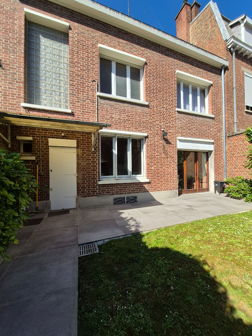 Maison Cambrai 10 pièce(s) 158 m2