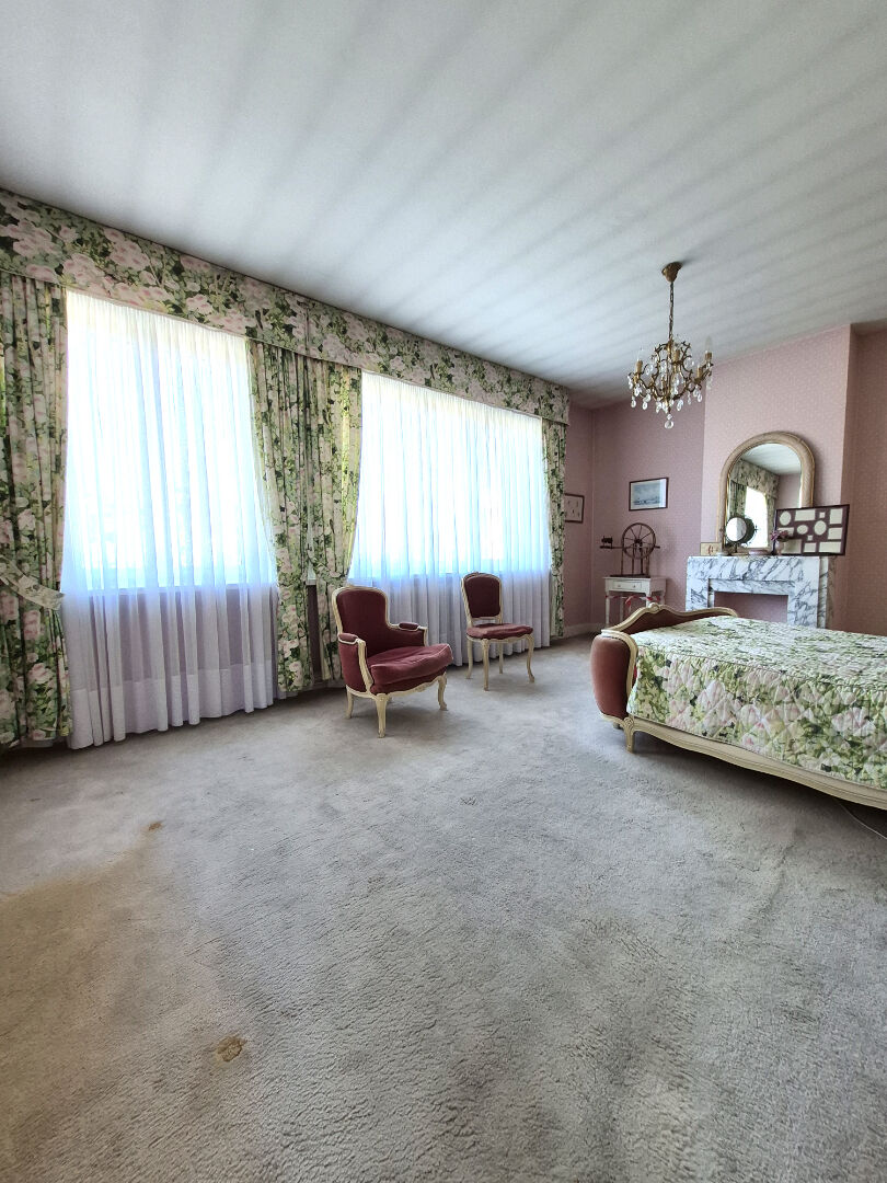 Maison Cambrai 10 pièce(s) 158 m2