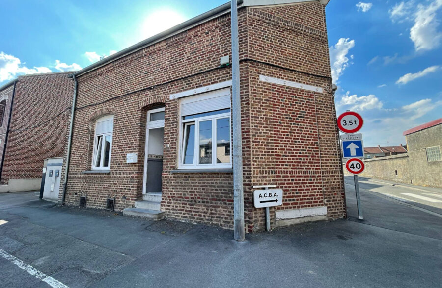 Maison Cambrai avec hangar