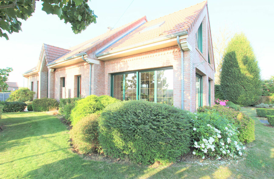 PAVILLON INDIVIDUEL D’EXCEPTION a 15-20 min de CAMBRAI Secteur MARQUION