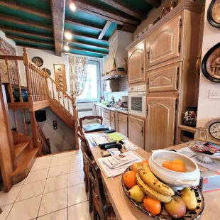 Immeuble mixte hyper centre local et appartement duplex