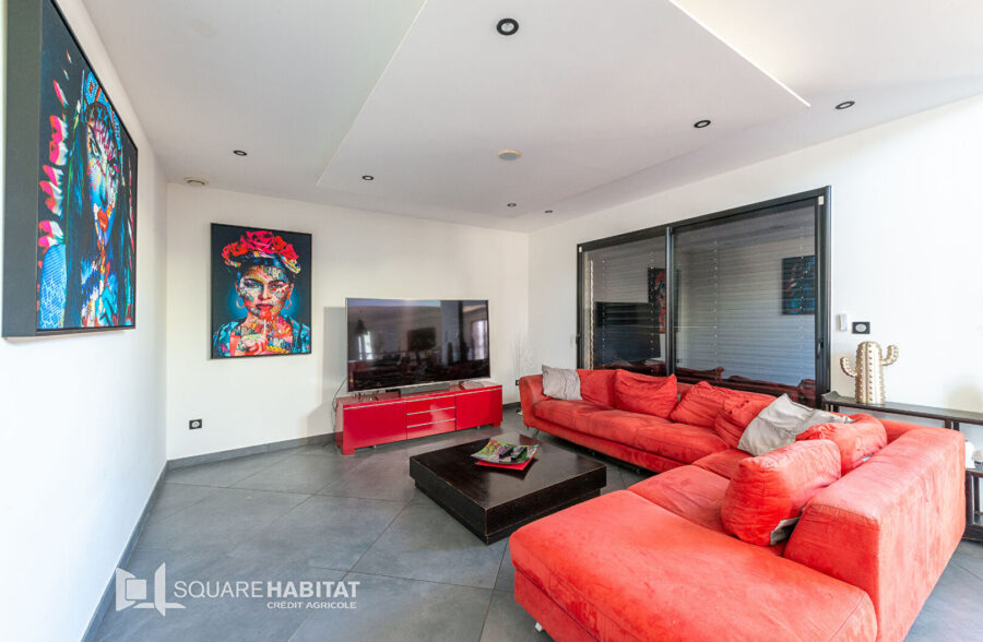 MAISON CUBIQUE INDIVIDUELLE DE 230 M² AVEC GARAGE  Sous compromis 