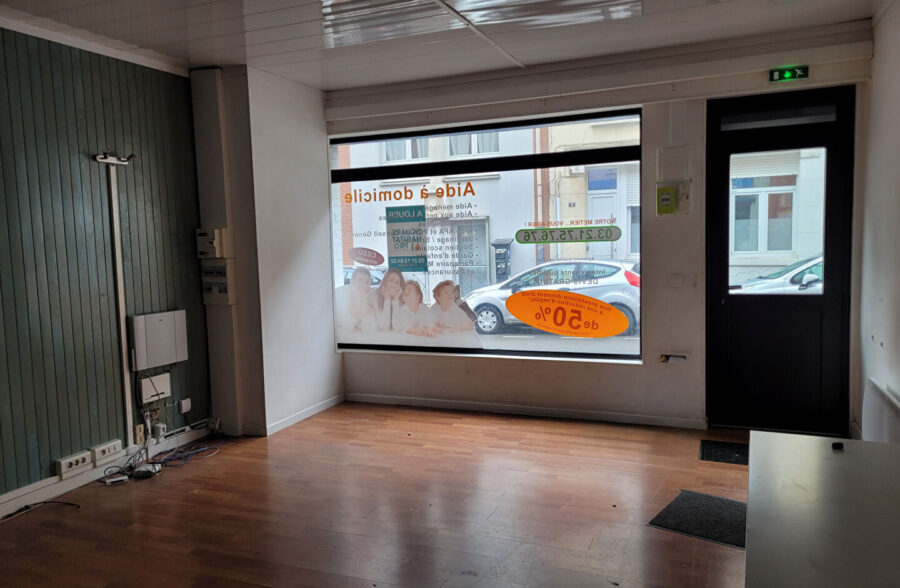Local commercial 75 m² Local commercial 75 m²