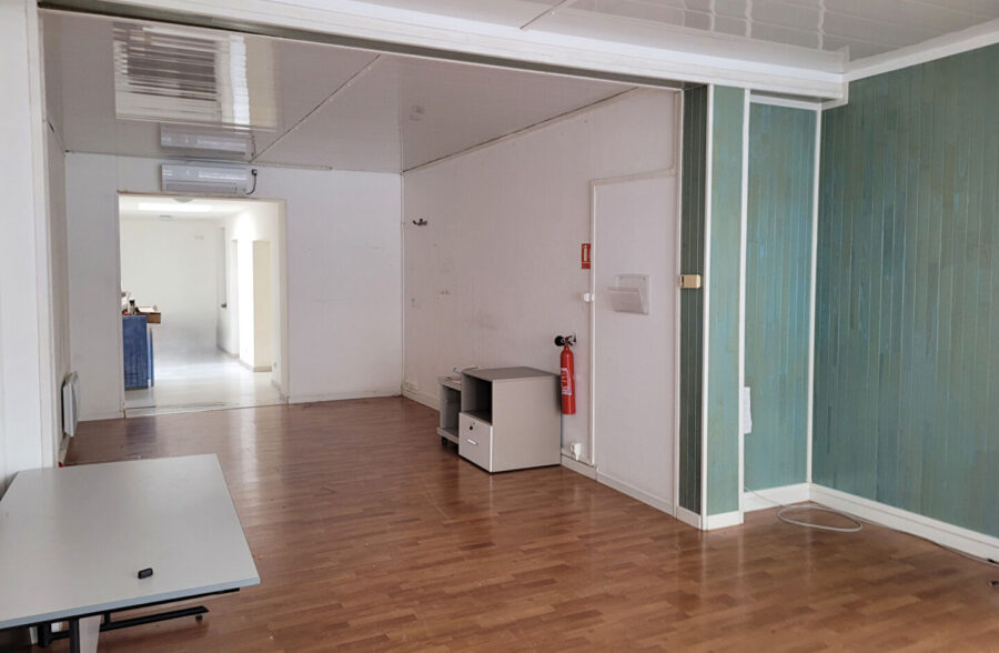 Local commercial 75 m² Local commercial 75 m²