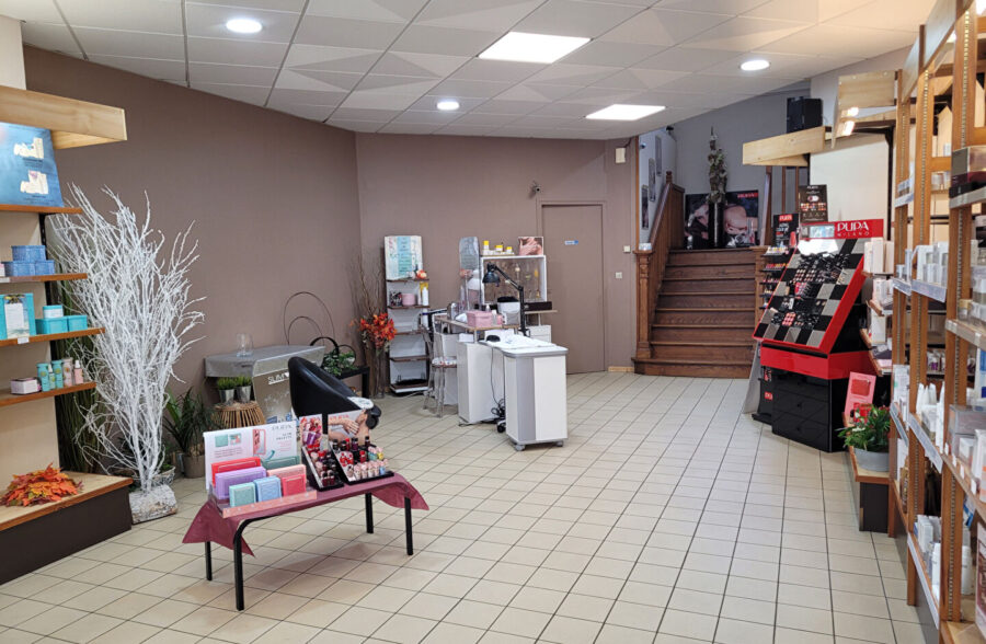 Local commercial 133 m²