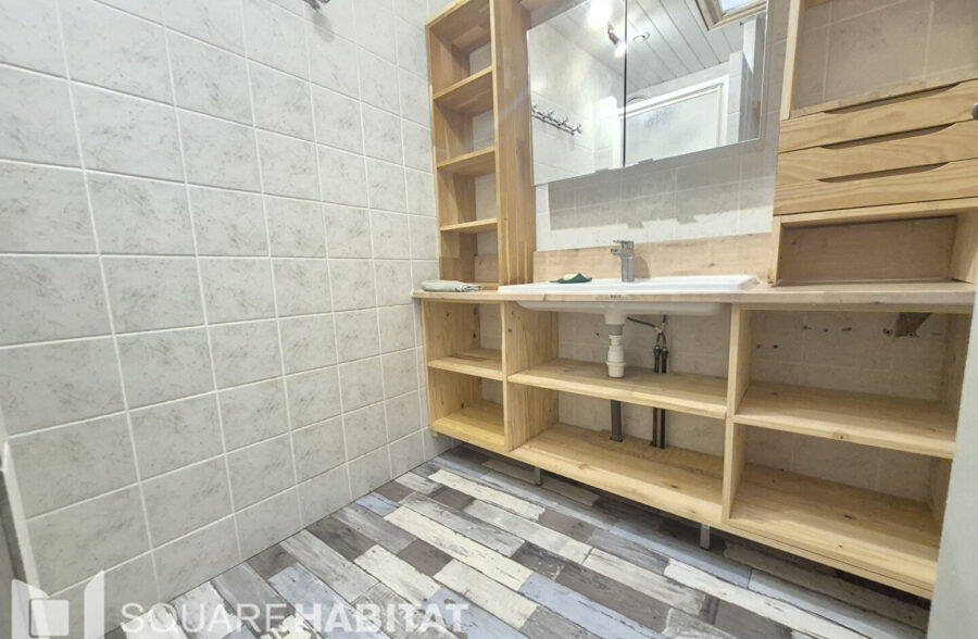 Maison 3 Chambres, Garage Secteur calme  Sous compromis 