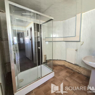 Maison de ville à conforter  Sous compromis 