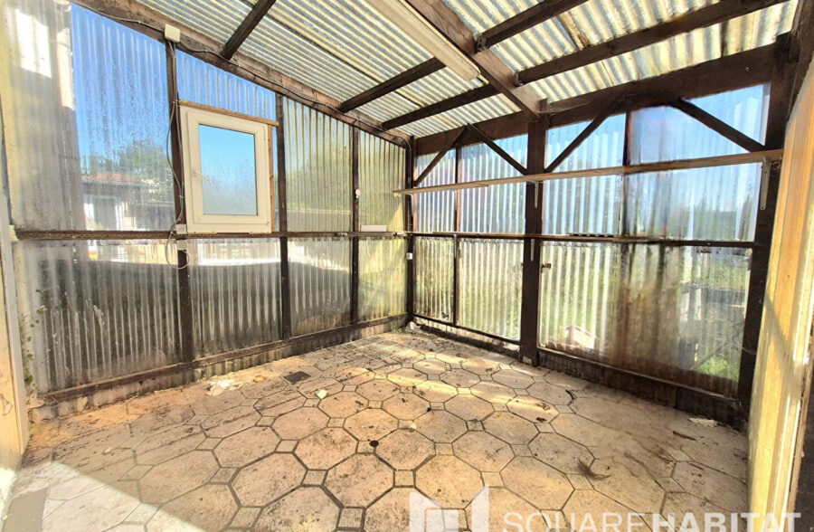 Maison de ville à conforter  Sous compromis 