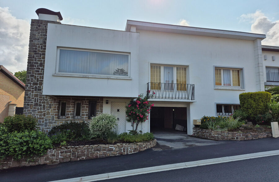 Maison à Bruay La Buissiere  de 147 m²