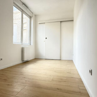 EXCLUSIVITE : APPARTEMENT EN DUPLEX AVEC CAVE  PROCHE METRO
