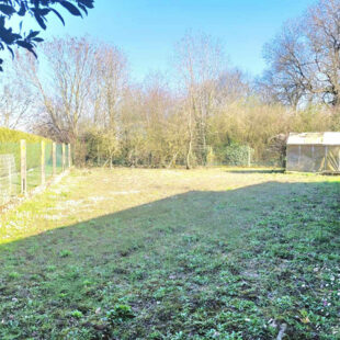 Maison 3 chambres 1 bureau jardin