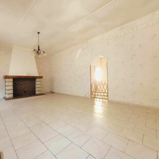 Maison 3 chambres 1 bureau jardin