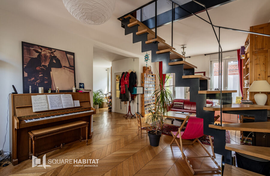 LILLE MOULINS – RUE DE LYON : TRES JOLIE MAISON DE 102M² AVEC EXTERIEUR ET CAVE