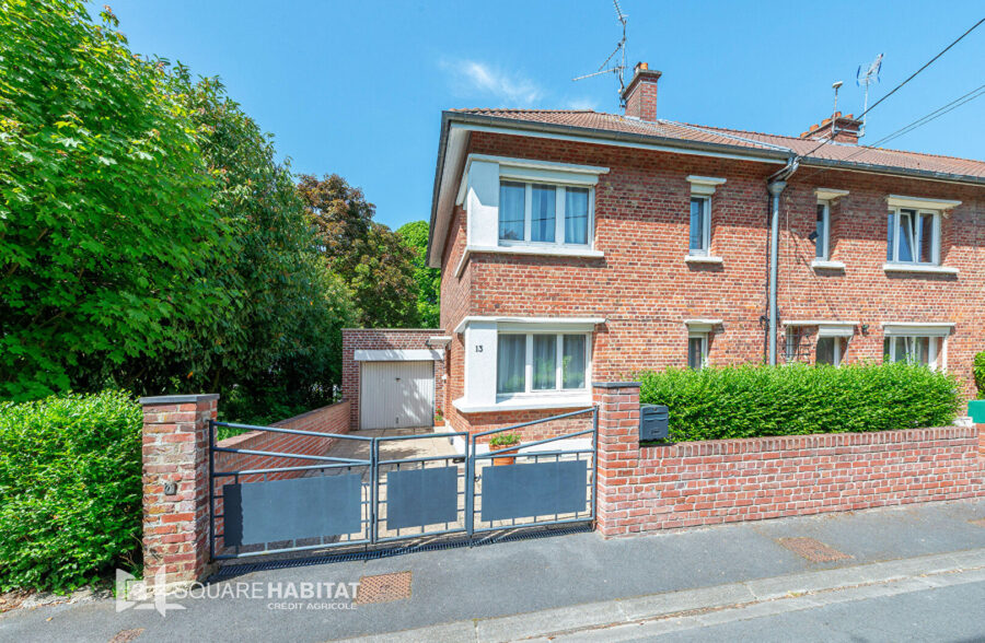 MAISON SEMI INDIVIDUELLE AVEC GARAGE  Sous offre 