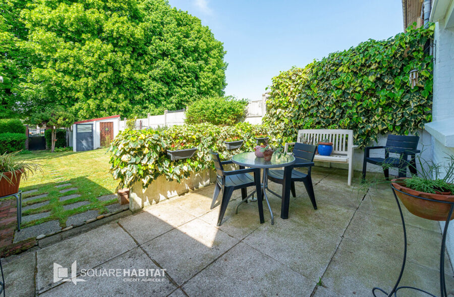MAISON SEMI INDIVIDUELLE AVEC GARAGE  Sous offre 