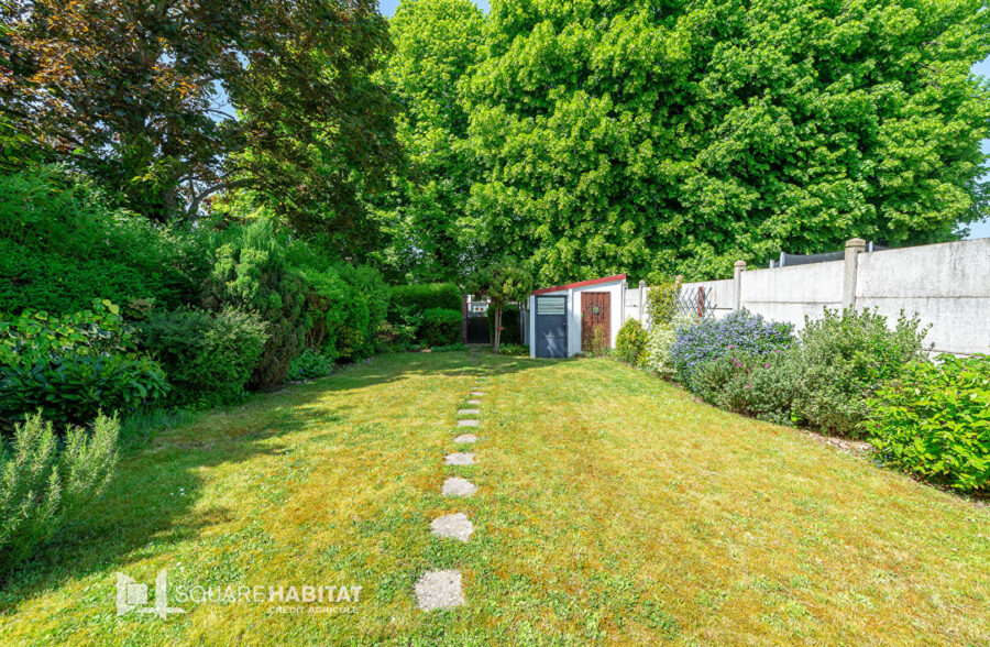 MAISON SEMI INDIVIDUELLE AVEC GARAGE  Sous offre 