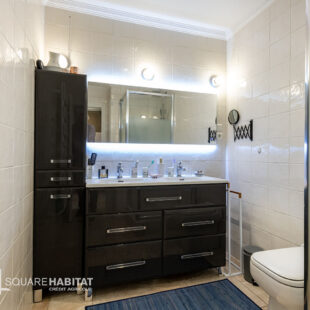 Appartement spacieux – parking inclus !