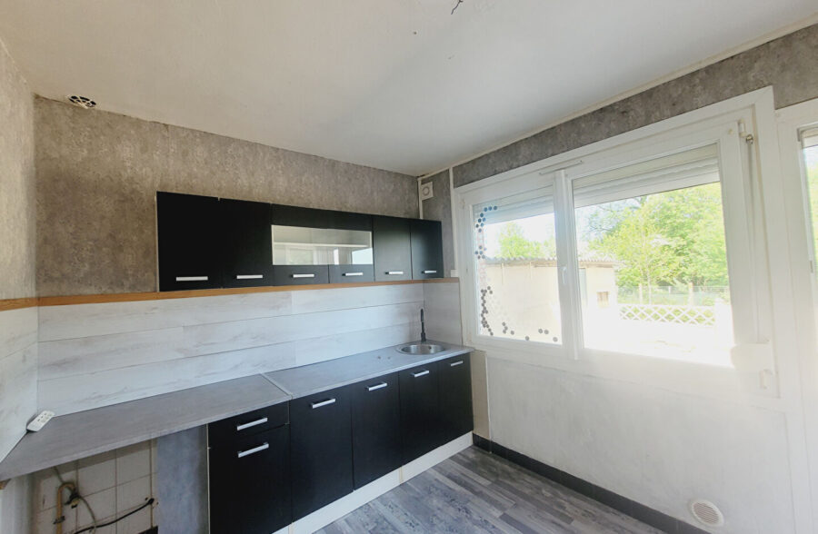 Square Habitat Lillers vous présente cette Maison sur Ferfay sans gros travaux.