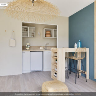 Studio avec balcon  dans le triangle d ‘or !