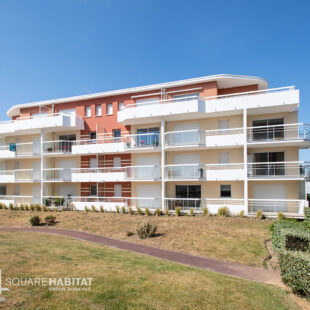 Très bel appartement 3 pièces, terrasse spacieuse plein sud et parking privé