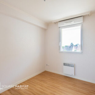 Très bel appartement 3 pièces, terrasse spacieuse plein sud et parking privé